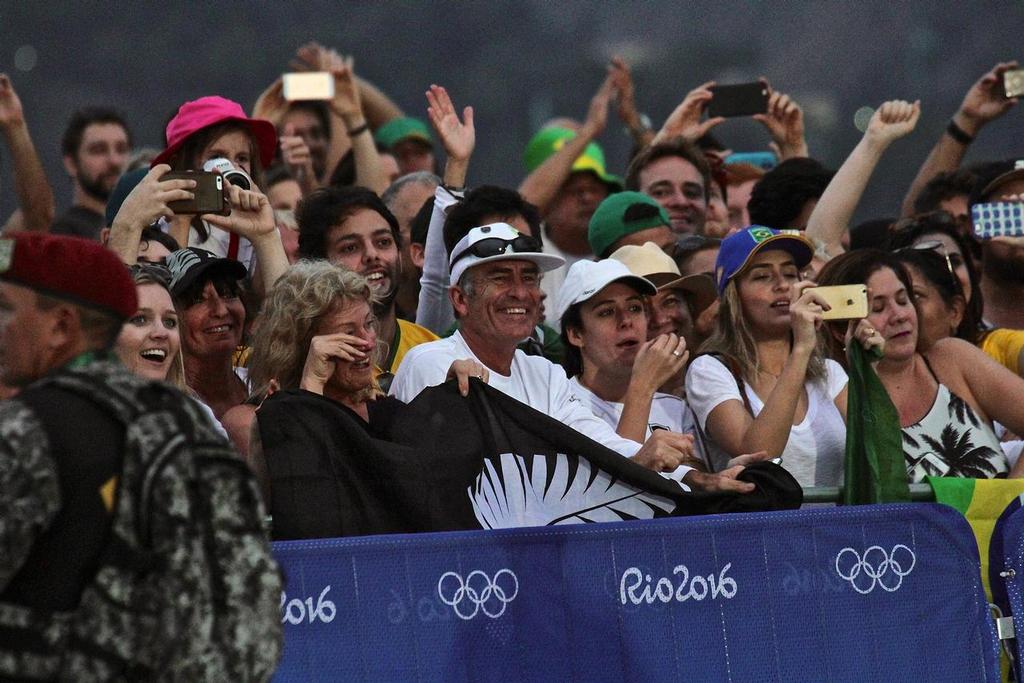 Kiwi supporters get emotional at the 49erFX medal ceremony. Rio Olympics © Richard Gladwell www.photosport.co.nz